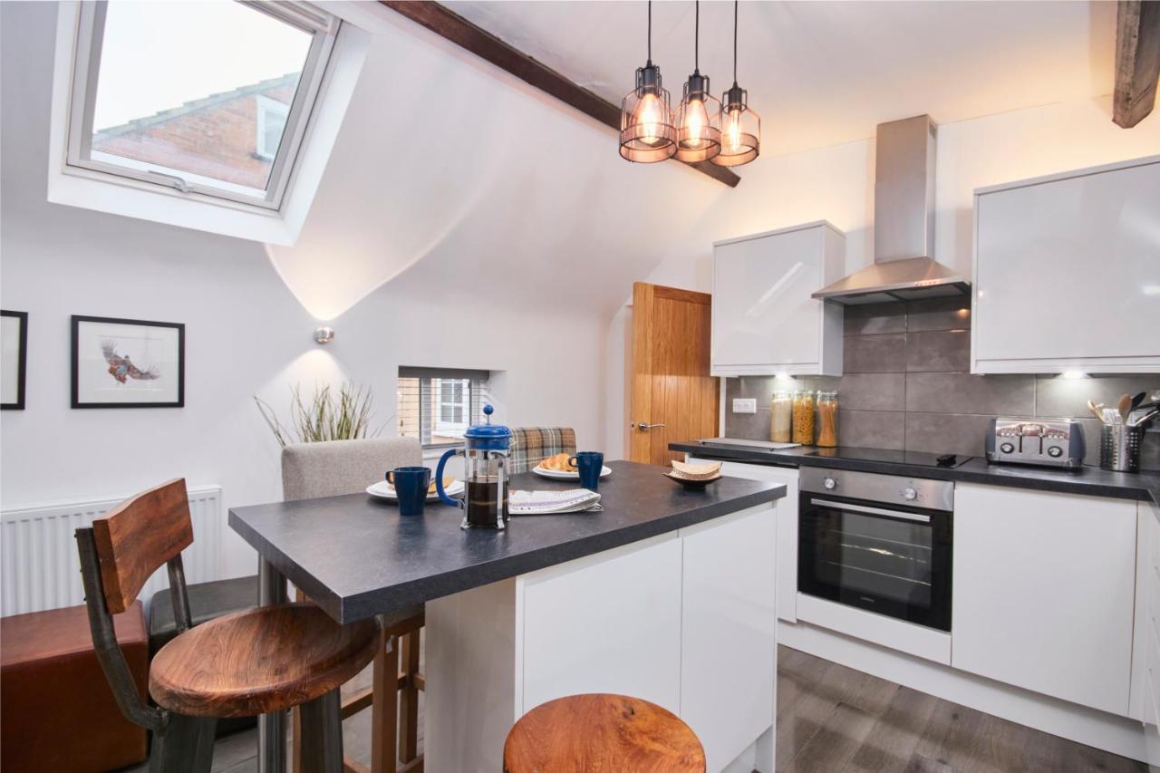 The Nutcracker Suite - Self Check-In, Self-Catering Apartment For East Midlands Airport Kegworth Buitenkant foto