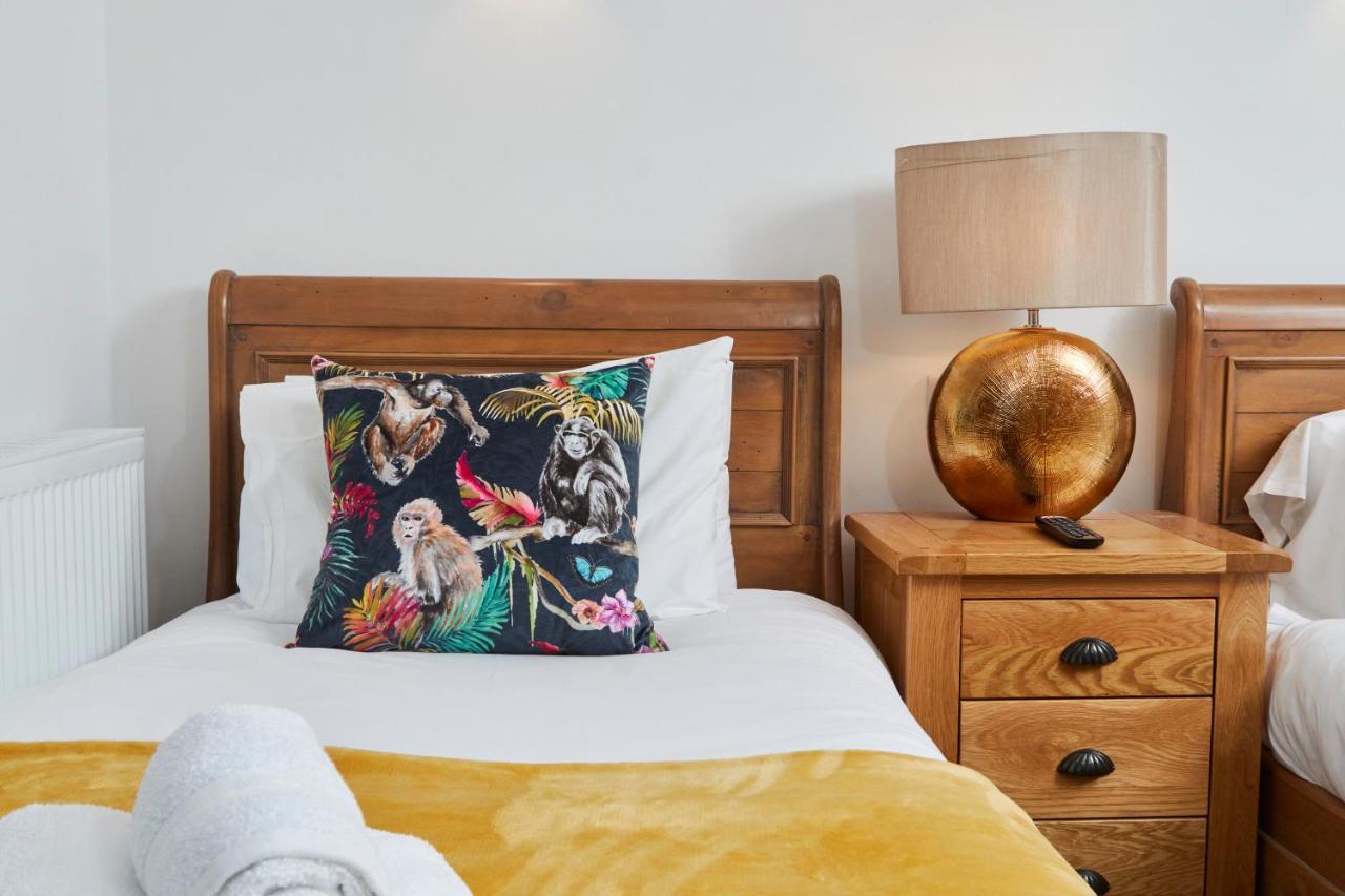 The Nutcracker Suite - Self Check-In, Self-Catering Apartment For East Midlands Airport Kegworth Buitenkant foto