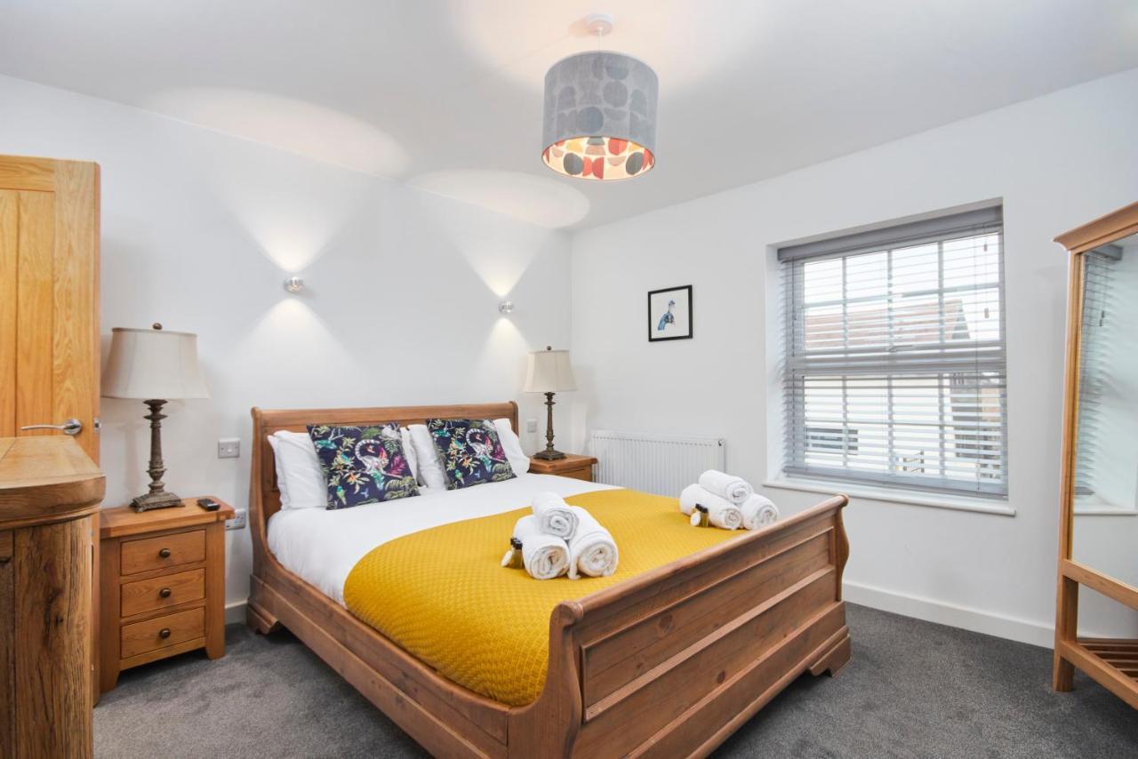 The Nutcracker Suite - Self Check-In, Self-Catering Apartment For East Midlands Airport Kegworth Buitenkant foto